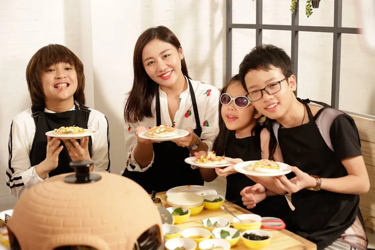 Vietnam Idol Kids: Isaac, Bích Phương và Văn Mai Hương “đại chiến” vì bánh pizza - Ảnh 3. Vietnam Idol Kids: Isaac, Bích Phương và Văn Mai Hương “đại chiến” vì bánh pizza - Ảnh 3.