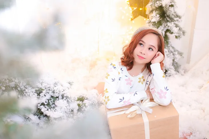 Bố con Yên Lam - Bào Ngư làm mới ca khúc loạt ca khúc Giáng Sinh kinh điển - Ảnh 3.