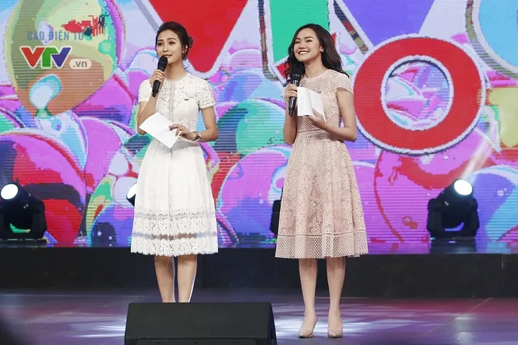Dàn sao quậy tưng bừng mừng sinh nhật 10 tuổi của VTV6 - Ảnh 1. Dàn sao quậy tưng bừng mừng sinh nhật 10 tuổi của VTV6 - Ảnh 1.