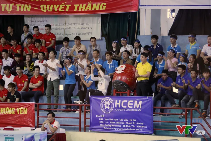 Robocon Việt Nam 2017: Hưng Yên và Hà Tĩnh đua nhau giành APPARE - Ảnh 21. Robocon Việt Nam 2017: Hưng Yên và Hà Tĩnh đua nhau giành APPARE - Ảnh 21.