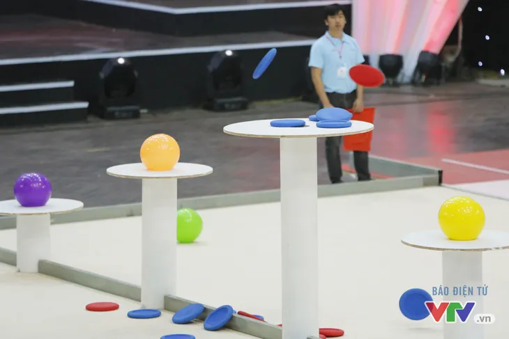 Robocon Việt Nam 2017: Hưng Yên và Hà Tĩnh đua nhau giành APPARE - Ảnh 29. Robocon Việt Nam 2017: Hưng Yên và Hà Tĩnh đua nhau giành APPARE - Ảnh 29.