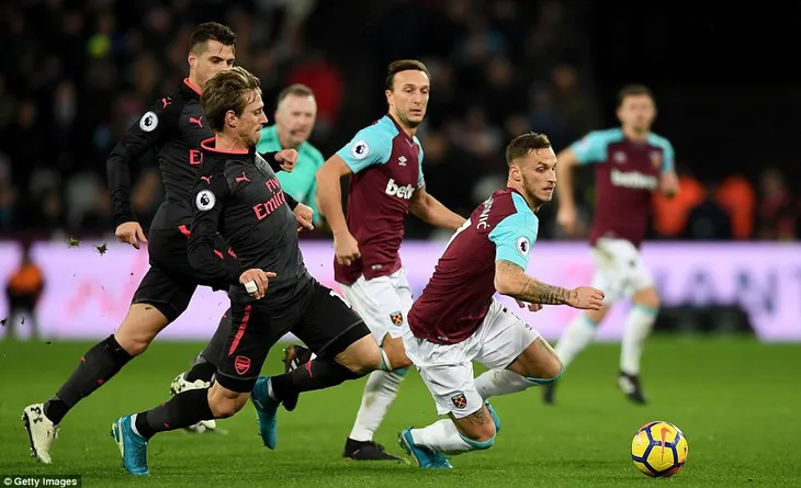 Kết quả bóng đá châu Âu rạng sáng 14/12: Thành Manchester chung vui; Liverpool, Arsenal mất điểm - Ảnh 8. Kết quả bóng đá châu Âu rạng sáng 14/12: Thành Manchester chung vui; Liverpool, Arsenal mất điểm - Ảnh 8.