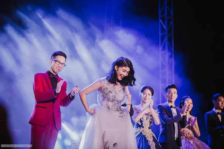 Amser bùng cháy hết mình trong đêm CK Ngày Hội Anh Tài 2017 - Ảnh 6. Amser bùng cháy hết mình trong đêm CK Ngày Hội Anh Tài 2017 - Ảnh 6.