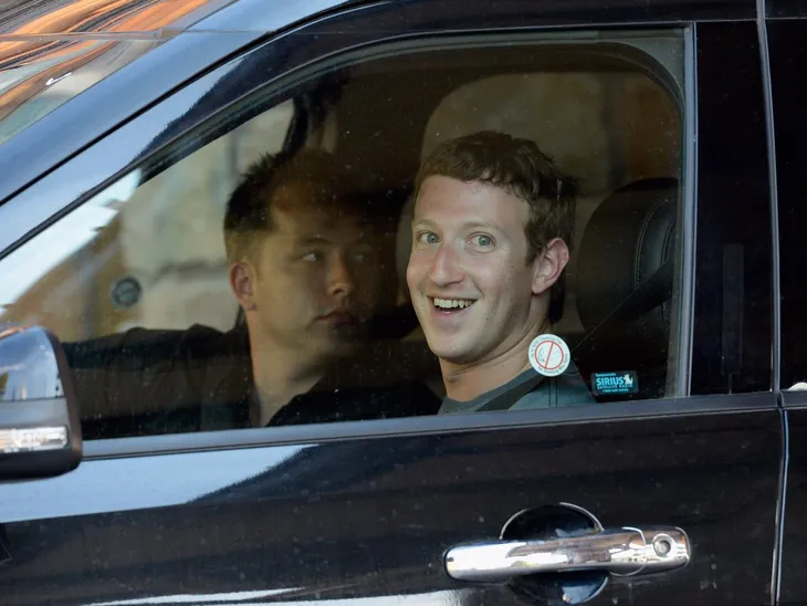 Sở hữu 74 tỷ USD, bạn có biết ông chủ Facebook tiêu tiền thế nào? - Ảnh 4. Sở hữu 74 tỷ USD, bạn có biết ông chủ Facebook tiêu tiền thế nào? - Ảnh 4.