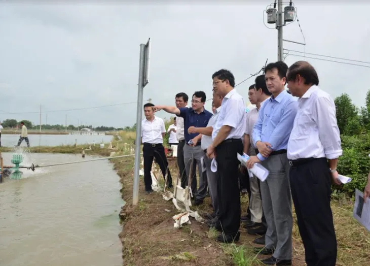Cần sớm nhân rộng mô hình tiết kiệm điện trong nuôi tôm tại Sóc Trăng - Ảnh 1.