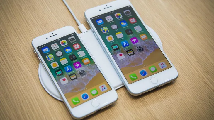 Tại Mỹ, iPhone X bị đánh bại bởi đối thủ không ai ngờ tới - Ảnh 2. Tại Mỹ, iPhone X bị đánh bại bởi đối thủ không ai ngờ tới - Ảnh 2.
