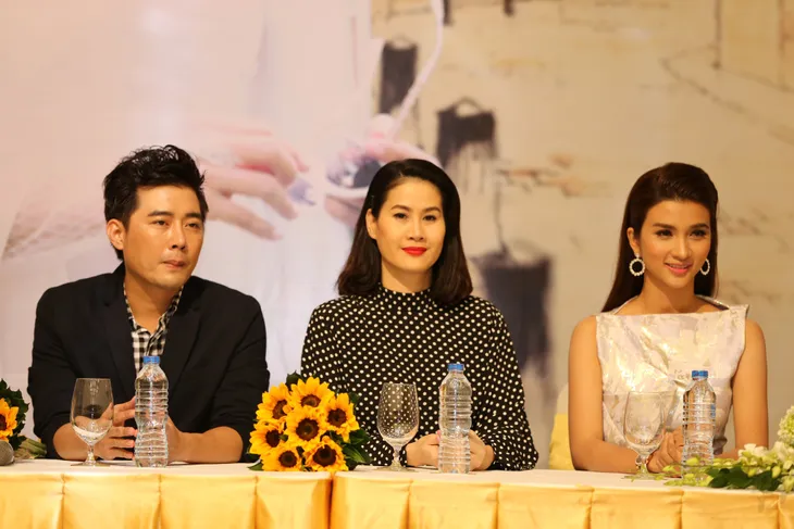 Kim Tuyến đẹp kiêu sa hóa thành kỹ nữ trong phim mới - Ảnh 9. Kim Tuyến đẹp kiêu sa hóa thành kỹ nữ trong phim mới - Ảnh 9.