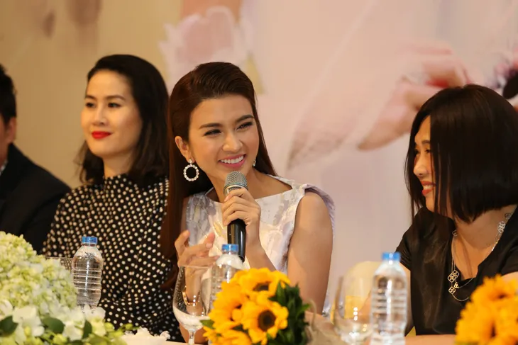 Kim Tuyến đẹp kiêu sa hóa thành kỹ nữ trong phim mới - Ảnh 10. Kim Tuyến đẹp kiêu sa hóa thành kỹ nữ trong phim mới - Ảnh 10.