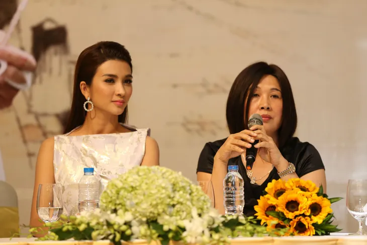 Kim Tuyến đẹp kiêu sa hóa thành kỹ nữ trong phim mới - Ảnh 19. Kim Tuyến đẹp kiêu sa hóa thành kỹ nữ trong phim mới - Ảnh 19.