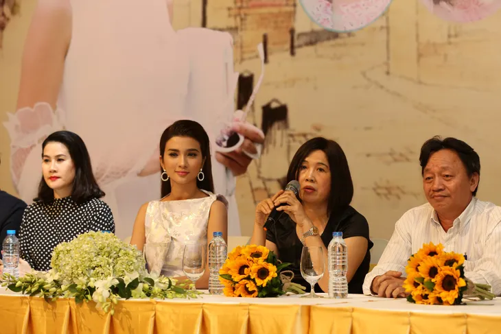Kim Tuyến đẹp kiêu sa hóa thành kỹ nữ trong phim mới - Ảnh 21. Kim Tuyến đẹp kiêu sa hóa thành kỹ nữ trong phim mới - Ảnh 21.