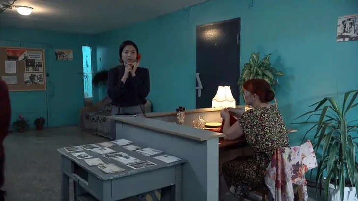 Xem Tình khúc Bạch Dương để biết và nhớ lại những mặt hàng hot thời bao cấp - Ảnh 1. Xem Tình khúc Bạch Dương để biết và nhớ lại những mặt hàng hot thời bao cấp - Ảnh 1.