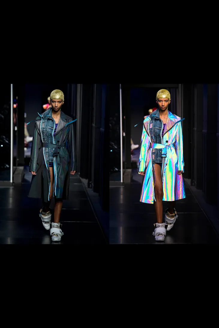 Dàn mẫu của Maison Margiela gây ấn tượng với thiết kế phát sáng dưới đèn flash - Ảnh 5. Dàn mẫu của Maison Margiela gây ấn tượng với thiết kế phát sáng dưới đèn flash - Ảnh 5.