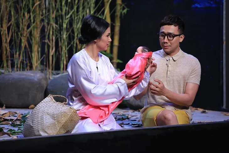 Ơn giời! Cậu đây rồi!: Người đẹp Tây Đô Việt Trinh đối mặt với tình huống thê thảm - Ảnh 2. Ơn giời! Cậu đây rồi!: Người đẹp Tây Đô Việt Trinh đối mặt với tình huống thê thảm - Ảnh 2.