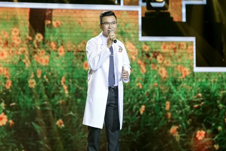 Thần tượng Bolero 2018: Bà mẹ một con Thanh Lan khiến Quang Lê - Như Quỳnh đại chiến - Ảnh 4. Thần tượng Bolero 2018: Bà mẹ một con Thanh Lan khiến Quang Lê - Như Quỳnh đại chiến - Ảnh 4.
