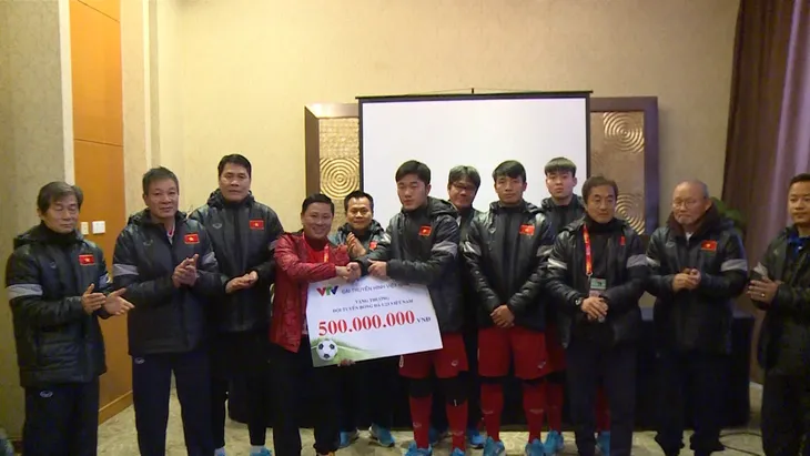 Đài Truyền hình Việt Nam trao thưởng cho ĐT U23 Việt Nam - Ảnh 1. Đài Truyền hình Việt Nam trao thưởng cho ĐT U23 Việt Nam - Ảnh 1.