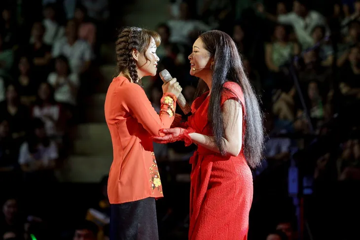 Thần tượng Bolero 2018: Bà mẹ một con Thanh Lan khiến Quang Lê - Như Quỳnh đại chiến - Ảnh 2. Thần tượng Bolero 2018: Bà mẹ một con Thanh Lan khiến Quang Lê - Như Quỳnh đại chiến - Ảnh 2.