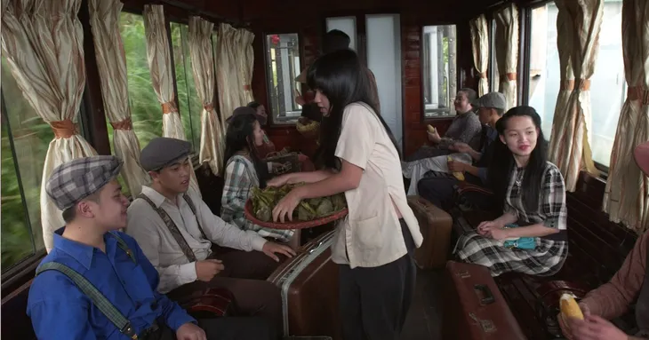 Phim Mộng phù hoa - Tập 2: Ba Trang (Kim Tuyến) sống cuộc đời tù túng, suýt bị ba dượng hãm hại - Ảnh 26. Phim Mộng phù hoa - Tập 2: Ba Trang (Kim Tuyến) sống cuộc đời tù túng, suýt bị ba dượng hãm hại - Ảnh 26.