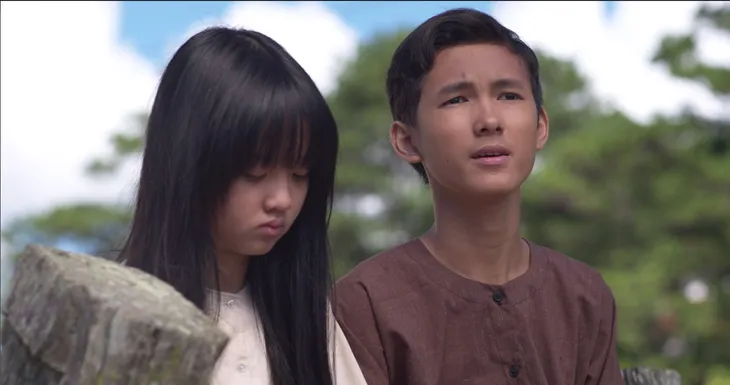 Phim Mộng phù hoa - Tập 2: Ba Trang (Kim Tuyến) sống cuộc đời tù túng, suýt bị ba dượng hãm hại - Ảnh 19. Phim Mộng phù hoa - Tập 2: Ba Trang (Kim Tuyến) sống cuộc đời tù túng, suýt bị ba dượng hãm hại - Ảnh 19.
