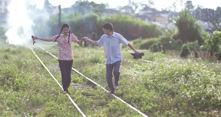 Phim Mộng phù hoa - Tập 2: Ba Trang (Kim Tuyến) sống cuộc đời tù túng, suýt bị ba dượng hãm hại - Ảnh 15. Phim Mộng phù hoa - Tập 2: Ba Trang (Kim Tuyến) sống cuộc đời tù túng, suýt bị ba dượng hãm hại - Ảnh 15.
