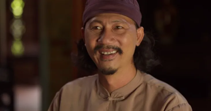 Phim Mộng phù hoa - Tập 2: Ba Trang (Kim Tuyến) sống cuộc đời tù túng, suýt bị ba dượng hãm hại - Ảnh 4. Phim Mộng phù hoa - Tập 2: Ba Trang (Kim Tuyến) sống cuộc đời tù túng, suýt bị ba dượng hãm hại - Ảnh 4.
