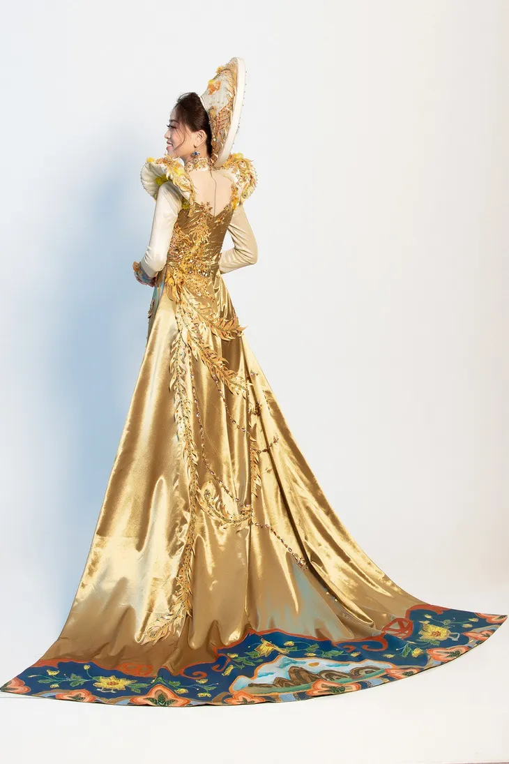 Hé lộ bộ trang phục dân tộc Á hậu Phương Nga dự thi Miss Grand International 2018 - Ảnh 7. Hé lộ bộ trang phục dân tộc Á hậu Phương Nga dự thi Miss Grand International 2018 - Ảnh 7.