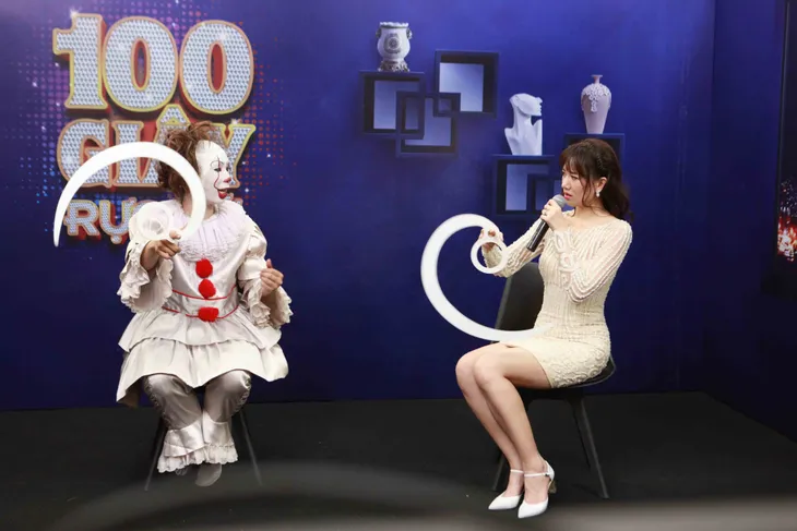 100 giây rực rỡ: Hari Won khoe vũ đạo nóng bỏng khiến khán giả phát cuồng - Ảnh 3. 100 giây rực rỡ: Hari Won khoe vũ đạo nóng bỏng khiến khán giả phát cuồng - Ảnh 3.