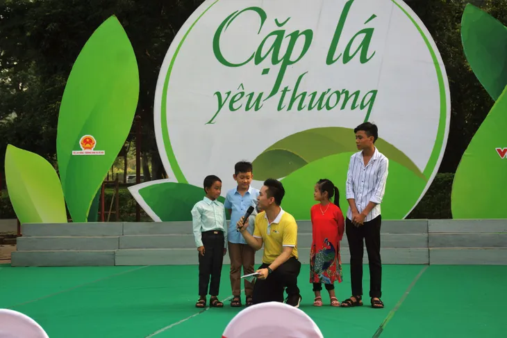 Cặp lá yêu thương 3 năm: Những hình ảnh từ Thanh Hóa - Ảnh 7. Cặp lá yêu thương 3 năm: Những hình ảnh từ Thanh Hóa - Ảnh 7.