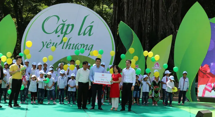 Cặp lá yêu thương sinh nhật 3 tuổi: Những khoảnh khắc đáng nhớ! - Ảnh 7. Cặp lá yêu thương sinh nhật 3 tuổi: Những khoảnh khắc đáng nhớ! - Ảnh 7.