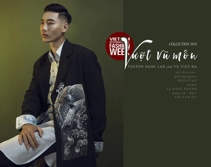 NTK Việt Vượt vũ môn trên sàn diễn Tuần lễ thời trang quốc tế Việt Nam Thu - Đông 2018 - Ảnh 3. NTK Việt Vượt vũ môn trên sàn diễn Tuần lễ thời trang quốc tế Việt Nam Thu - Đông 2018 - Ảnh 3.
