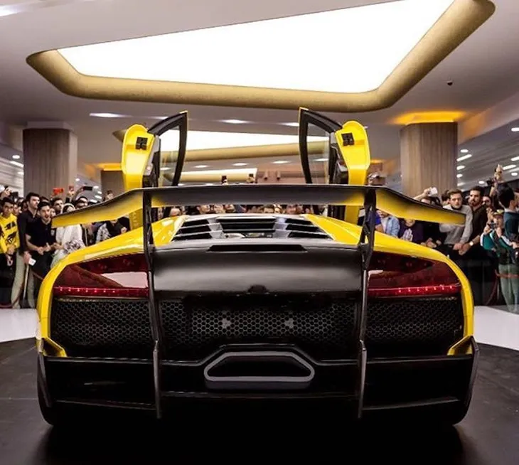 Giải mã siêu xe Lamborghini vừa xuất hiện đã gây sốt của người châu Á - Ảnh 1. Giải mã siêu xe Lamborghini vừa xuất hiện đã gây sốt của người châu Á - Ảnh 1.