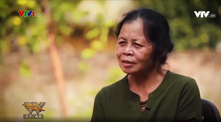 Bà bụt giữa lòng Hà Nội, 14 năm cưu mang con gái của người lạ - Ảnh 1. Bà bụt giữa lòng Hà Nội, 14 năm cưu mang con gái của người lạ - Ảnh 1.