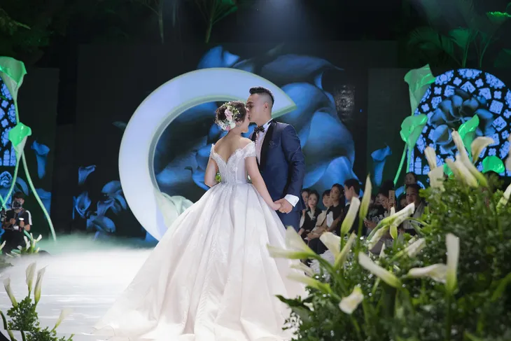 Calla Show 2018 - Show diễn đặc biệt nhất của làng thời trang: Khi sàn catwalk trở thành lễ đường tình yêu - Ảnh 6. Calla Show 2018 - Show diễn đặc biệt nhất của làng thời trang: Khi sàn catwalk trở thành lễ đường tình yêu - Ảnh 6.