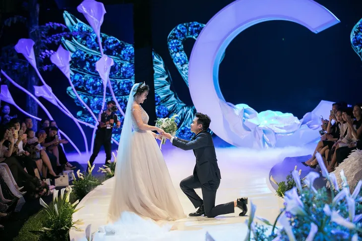 Calla Show 2018 - Show diễn đặc biệt nhất của làng thời trang: Khi sàn catwalk trở thành lễ đường tình yêu - Ảnh 8. Calla Show 2018 - Show diễn đặc biệt nhất của làng thời trang: Khi sàn catwalk trở thành lễ đường tình yêu - Ảnh 8.