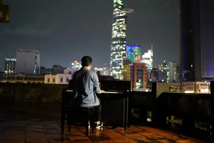 Sau hit Một phút Andiez Nam Trương ra mắt MV đầu tiên Mãi mãi sẽ hết vào ngày mai - Ảnh 2. Sau hit Một phút Andiez Nam Trương ra mắt MV đầu tiên Mãi mãi sẽ hết vào ngày mai - Ảnh 2.