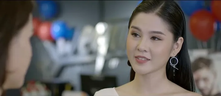 Yêu thì ghét thôi - Tập 16: Trang khiêu khích Kim trong ngày Du khai trương trung tâm - Ảnh 1. Yêu thì ghét thôi - Tập 16: Trang khiêu khích Kim trong ngày Du khai trương trung tâm - Ảnh 1.