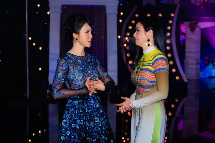 Như Hảo, MC Thanh Mai mừng rỡ gặp lại sau 20 năm - Ảnh 1. Như Hảo, MC Thanh Mai mừng rỡ gặp lại sau 20 năm - Ảnh 1.
