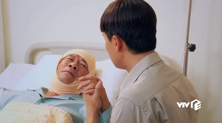 Cung đường tội lỗi - Tập 27: Giây phút đoàn tụ đầy xúc động của Quân với cha ruột - Ảnh 2. Cung đường tội lỗi - Tập 27: Giây phút đoàn tụ đầy xúc động của Quân với cha ruột - Ảnh 2.