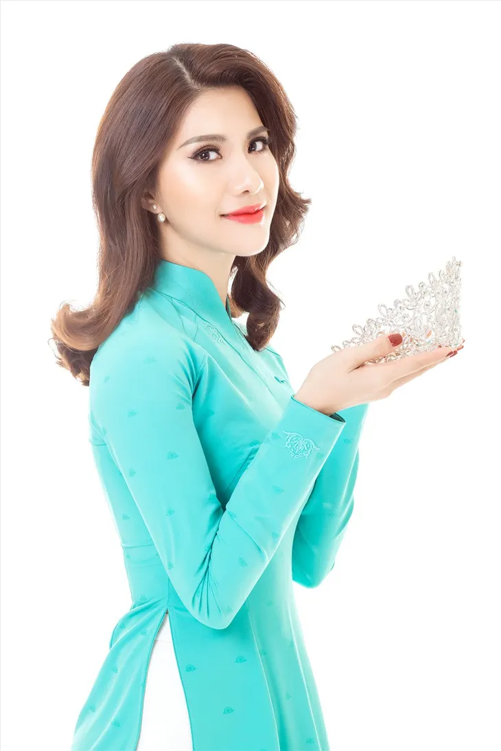 Nữ tiếp viên hàng không Loan Vương dự thi Hoa hậu Quý bà quốc tế - Ảnh 1. Nữ tiếp viên hàng không Loan Vương dự thi Hoa hậu Quý bà quốc tế - Ảnh 1.