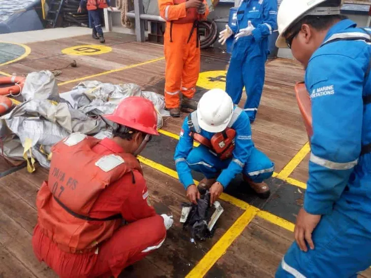 Máy bay chở 189 người rơi xuống biển ở Indonesia - Ảnh 1. Máy bay chở 189 người rơi xuống biển ở Indonesia - Ảnh 1.