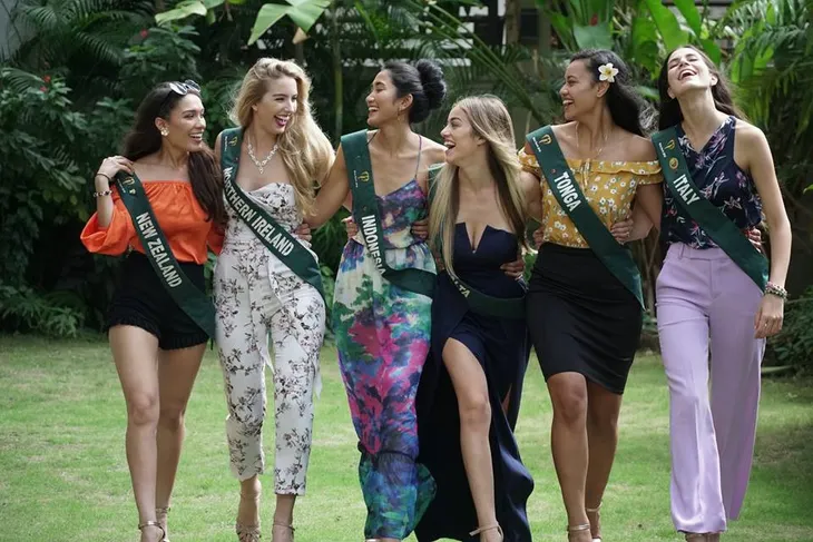 Nguyễn Phương Khánh rạng rỡ trước đêm Chung kết Miss Earth 2018 - Ảnh 6. Nguyễn Phương Khánh rạng rỡ trước đêm Chung kết Miss Earth 2018 - Ảnh 6.