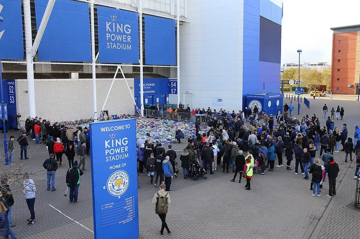 Chủ tịch Vichai giàu thứ 5 Thái Lan, nâng giá trị Leicester City gấp 10 lần - Ảnh 1. Chủ tịch Vichai giàu thứ 5 Thái Lan, nâng giá trị Leicester City gấp 10 lần - Ảnh 1.