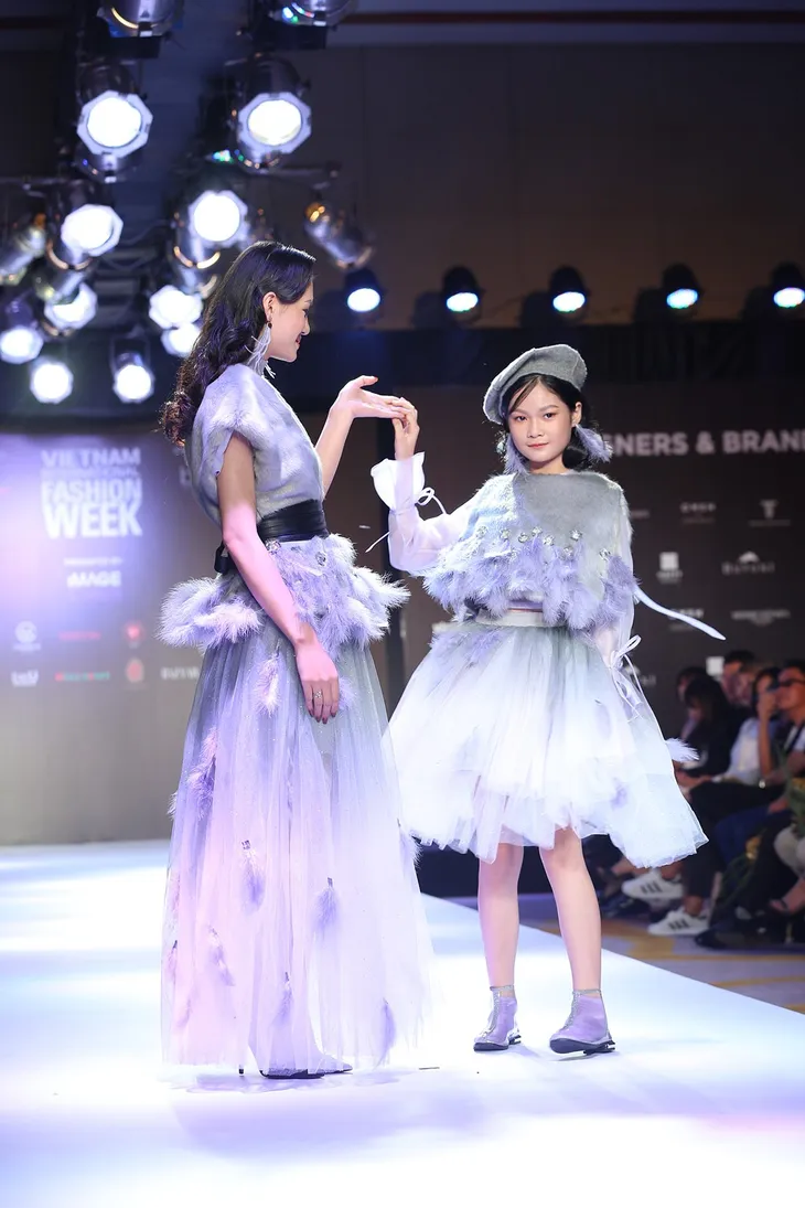 20 NTK, thương hiệu tham dự Tuần lễ thời trang quốc tế Việt Nam Thu - Đông 2018 - Ảnh 2. 20 NTK, thương hiệu tham dự Tuần lễ thời trang quốc tế Việt Nam Thu - Đông 2018 - Ảnh 2.