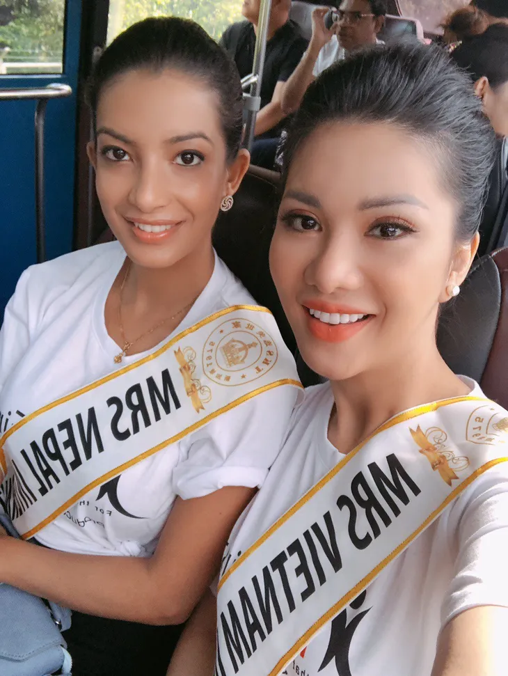 Đại diện Việt Nam rạng ngời bên dàn thí sinh Hoa hậu Quý bà 2018 - Ảnh 6. Đại diện Việt Nam rạng ngời bên dàn thí sinh Hoa hậu Quý bà 2018 - Ảnh 6.