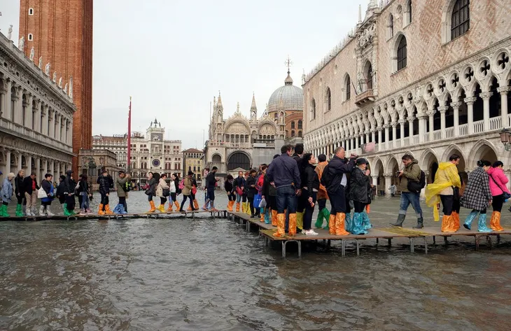 Chùm ảnh: Choáng Venice những ngày phố cũng như sông - Ảnh 2. Chùm ảnh: Choáng Venice những ngày phố cũng như sông - Ảnh 2.