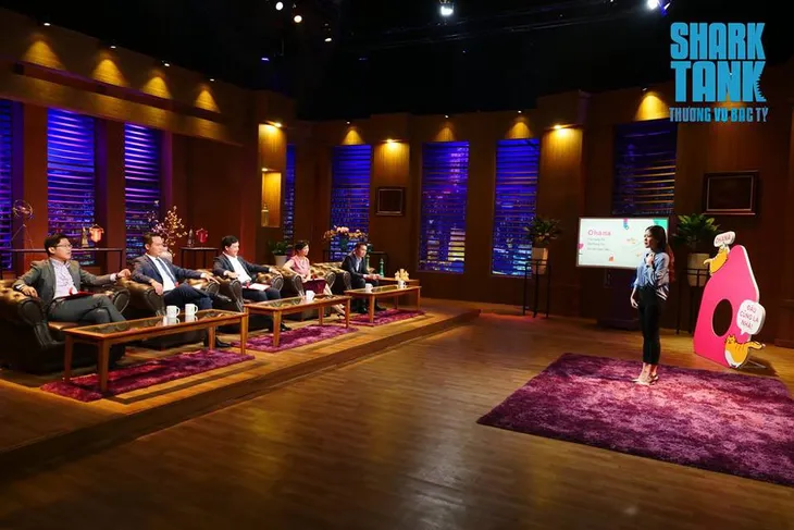 Shark Tank Việt Nam - Tập 13: Nữ start-up 9X khiến cả hai cá mập 8X bắt tay rót vốn - Ảnh 1. Shark Tank Việt Nam - Tập 13: Nữ start-up 9X khiến cả hai cá mập 8X bắt tay rót vốn - Ảnh 1.