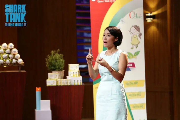 Shark Tank Việt Nam - Tập 13: Định giá công ty gấp... 100 lần, start-up tinh dầu ra về trắng tay - Ảnh 2. Shark Tank Việt Nam - Tập 13: Định giá công ty gấp... 100 lần, start-up tinh dầu ra về trắng tay - Ảnh 2.