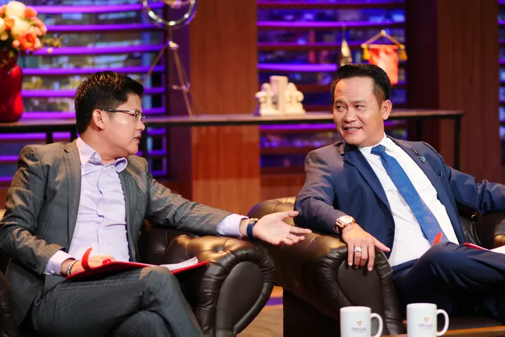 Shark Tank Việt Nam - Tập 13: Nữ start-up 9X khiến cả hai cá mập 8X bắt tay rót vốn - Ảnh 5. Shark Tank Việt Nam - Tập 13: Nữ start-up 9X khiến cả hai cá mập 8X bắt tay rót vốn - Ảnh 5.