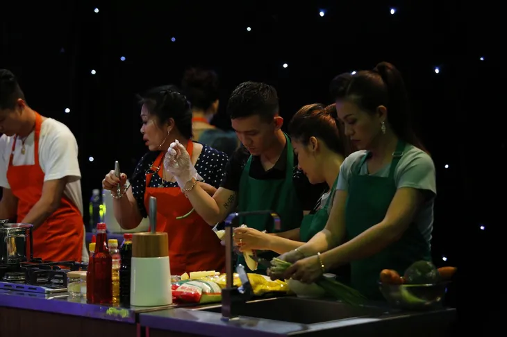 Học viện mẹ chồng: Khánh Chi sợ mất chồng khi nhờ người mang thai hộ - Ảnh 1. Học viện mẹ chồng: Khánh Chi sợ mất chồng khi nhờ người mang thai hộ - Ảnh 1.