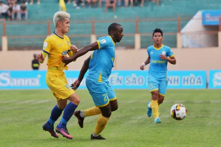 Lịch thi đấu và trực tiếp vòng 26 Nuti Café V.League 2018: FLC Thanh Hóa gặp Sanna Khánh Hòa BVN, XSKT Cần Thơ gặp CLB Nam Định - Ảnh 2. Lịch thi đấu và trực tiếp vòng 26 Nuti Café V.League 2018: FLC Thanh Hóa gặp Sanna Khánh Hòa BVN, XSKT Cần Thơ gặp CLB Nam Định - Ảnh 2.