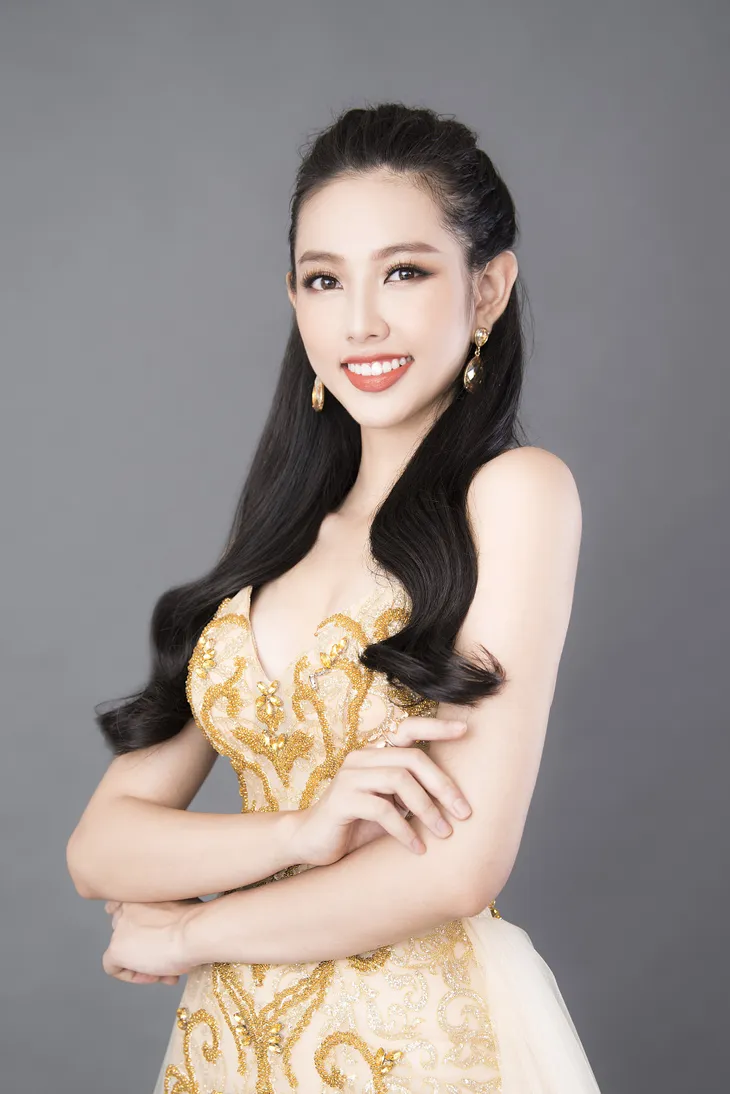 Thùy Tiên khoe sắc vóc chuẩn từng centimet trong bộ hình dạ hội mới - Ảnh 7. Thùy Tiên khoe sắc vóc chuẩn từng centimet trong bộ hình dạ hội mới - Ảnh 7.